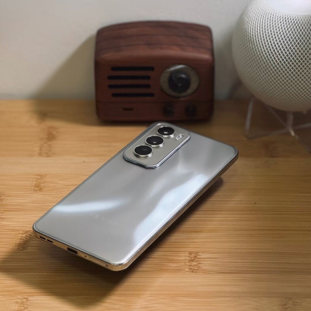 Oppo Reno12 5G 6.7″ 50MP Android 14 Google Mediatek Dimensity 7300 Energy
