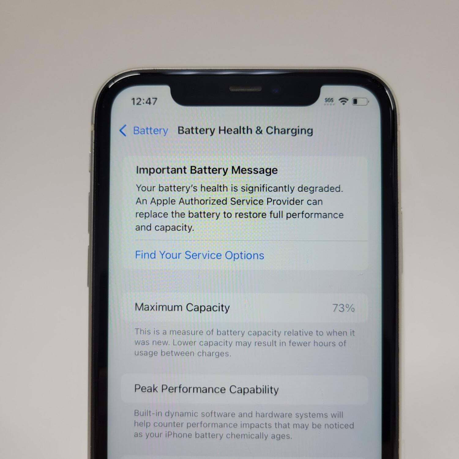 Broken Unlocked Apple iPhone 11 64GB 18.0 MHCQ3LL/A Read