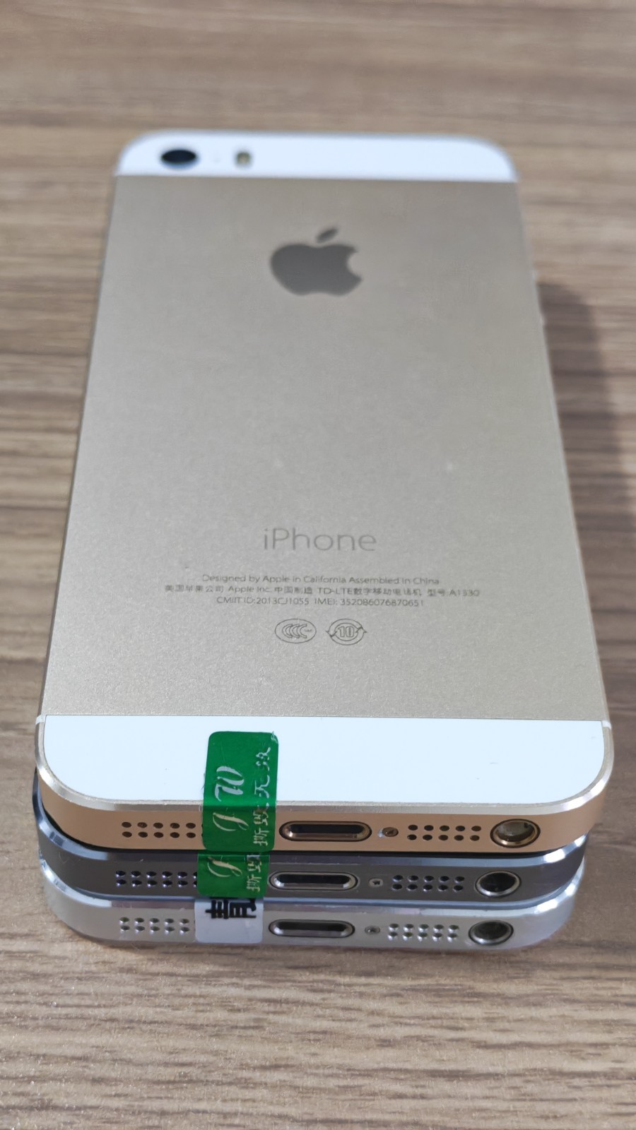 Apple iPhone 5s Unlockd 16GB 32GB 64GB iOS 12 Silver Gold Black With Accessories