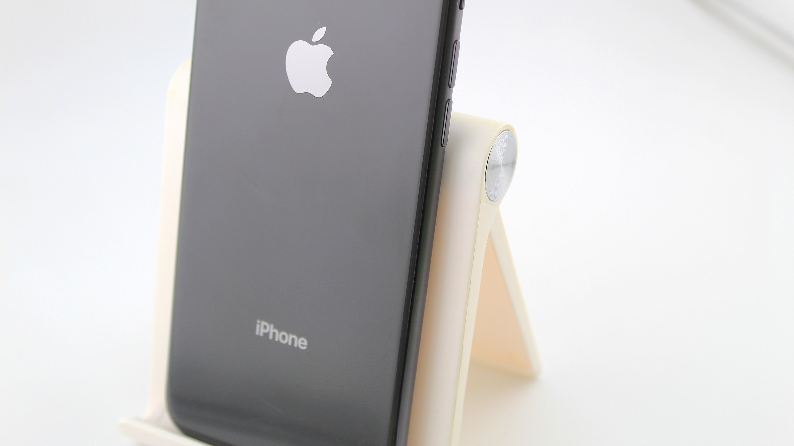 Good Condition – Apple iPhone 8 64GB Black (AT&T ONLY) – Free Shipping