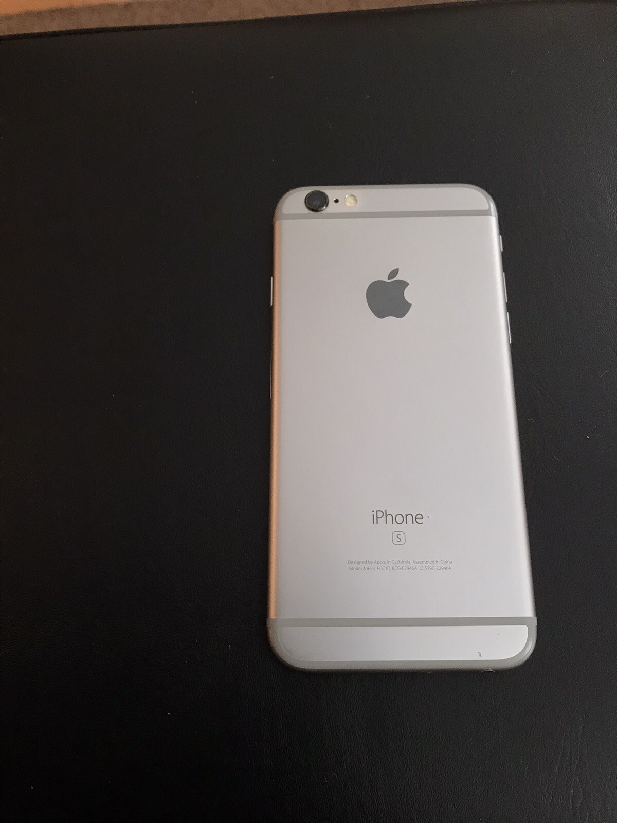 Apple iPhone 6s – 64GB – Space Gray (AT&T) A1633 (CDMA + GSM)