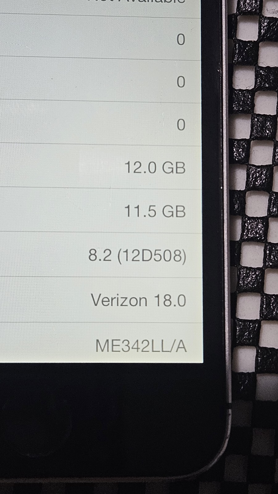 iPhone 5s 16GB IOS 8. 2 (Space Grey) Unlocked – NO TOUCH ID