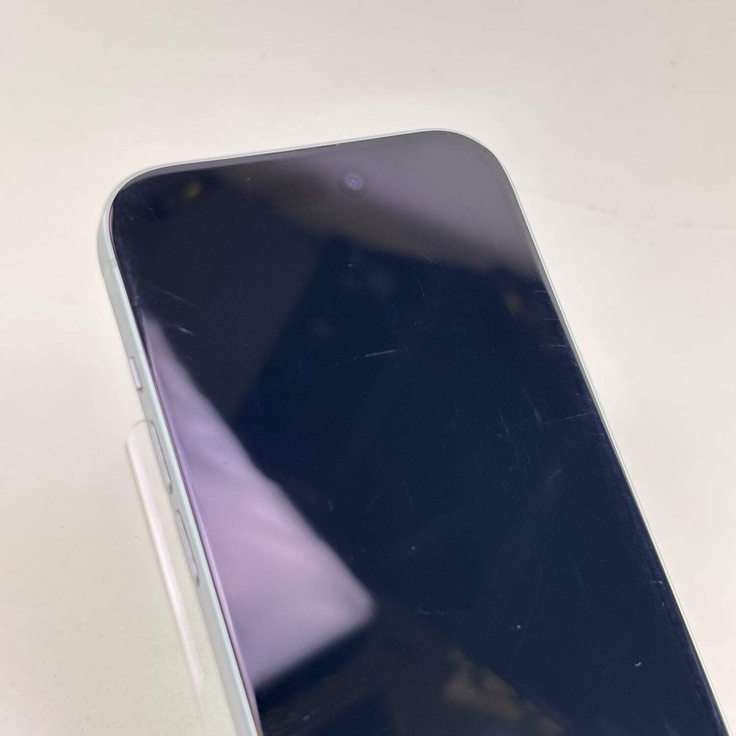 Unlocked Apple iPhone 15 128GB 26.5 Blue MTLY3LL/A – Read
