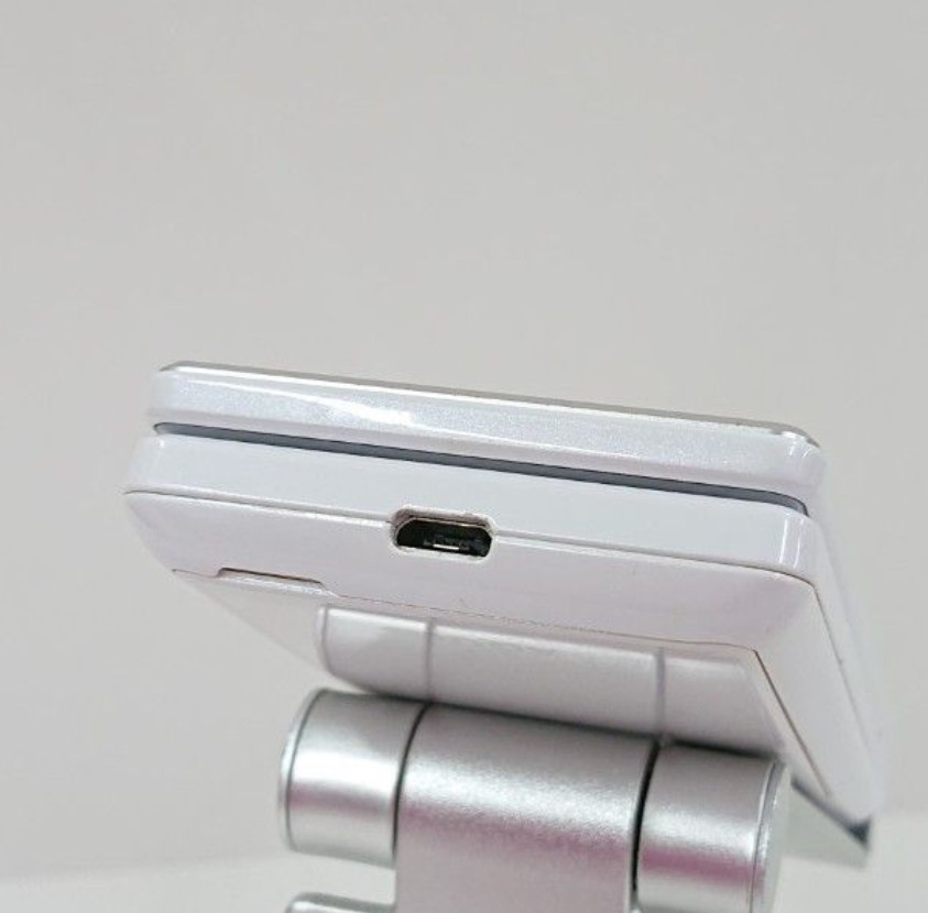 SHARP AQUOS KEITAI SH-06G