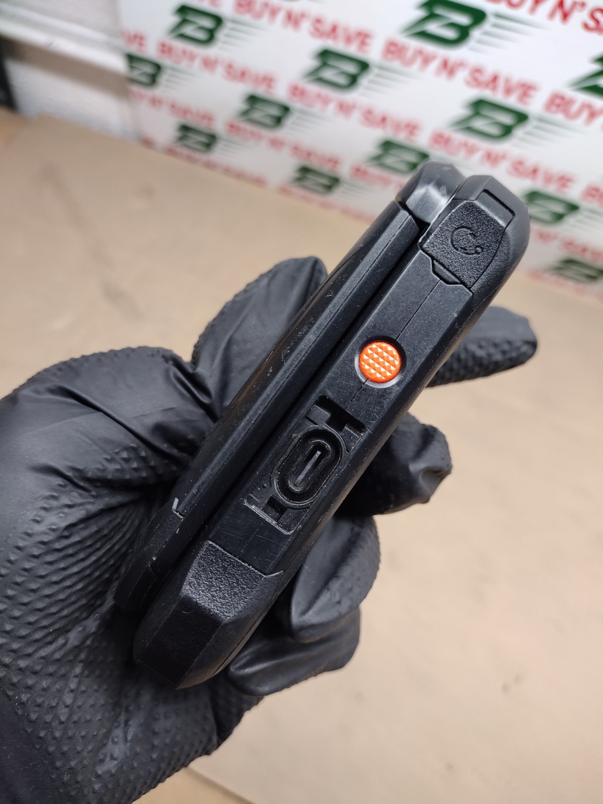 Kyocera DuraXV Extreme+ PLUS E4811 Rugged 4G LTE Phone (Verizon) NoChrger – USED