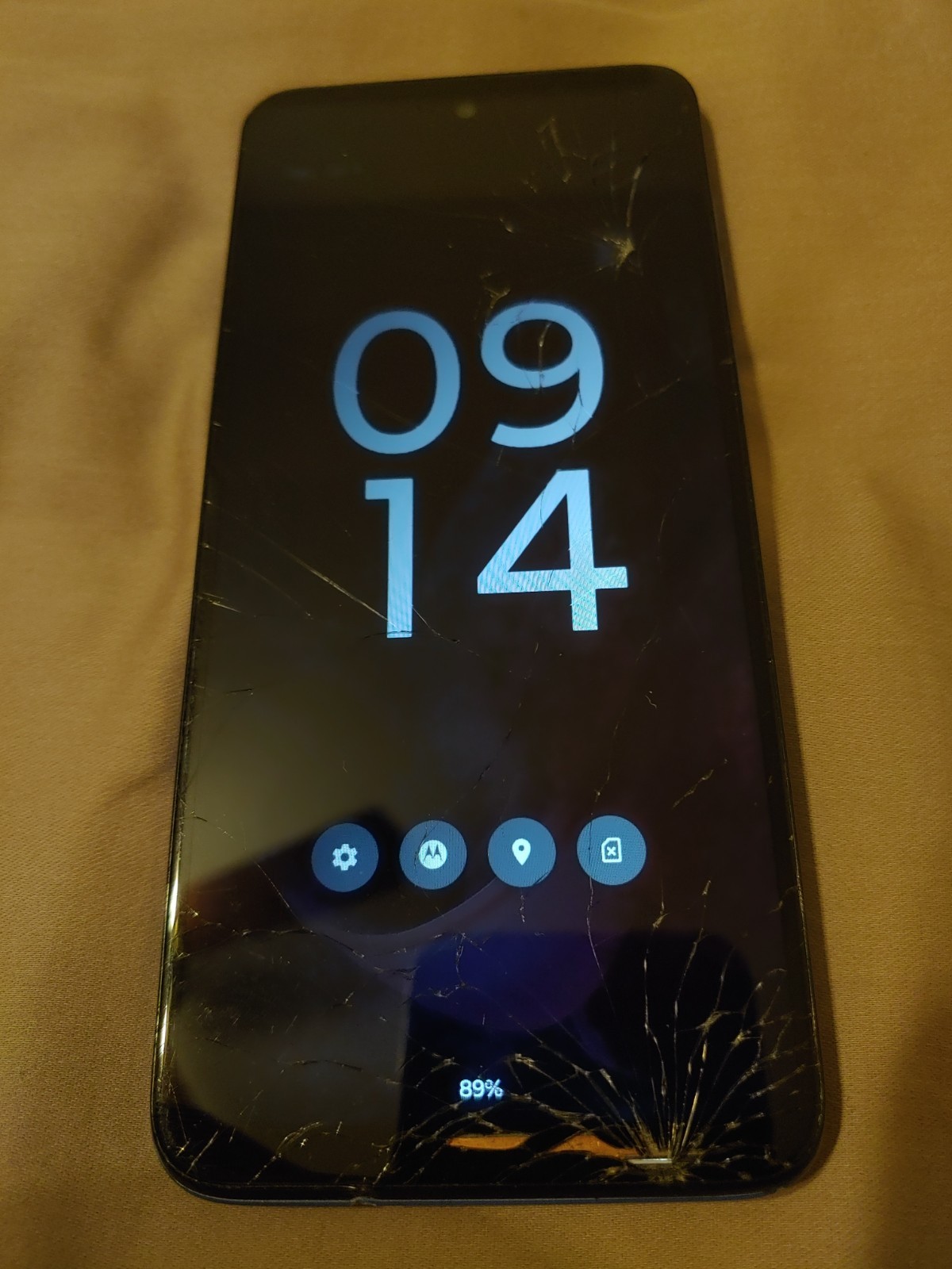 Cracked Motorola Moto G Play 3 2024 XT2413 3rd Gen 64GB Unlocked 6.5″ 50MP #42