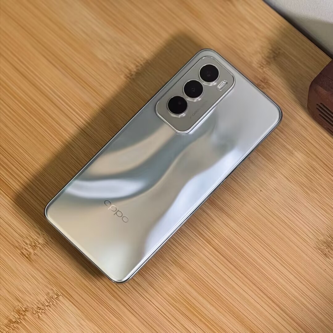 Oppo Reno12 5G 6.7″ 50MP Android 14 Google Mediatek Dimensity 7300 Energy