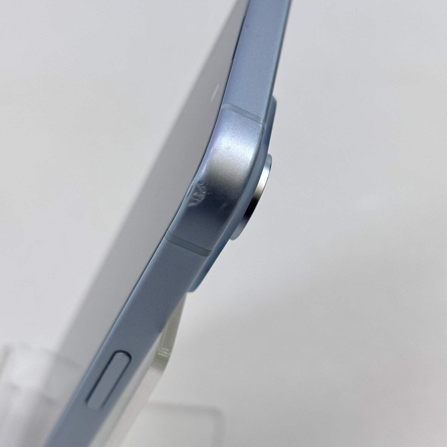 Unlocked Apple iPhone 15 128GB 26.5 Blue MTLY3LL/A – Read
