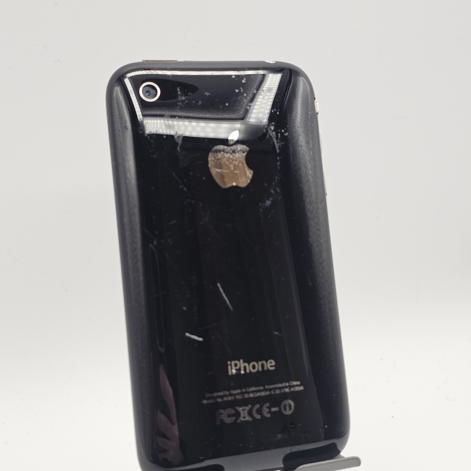 Apple iPhone 3GS – 8GB – AT&T – MC640LL/A A1303 – Black