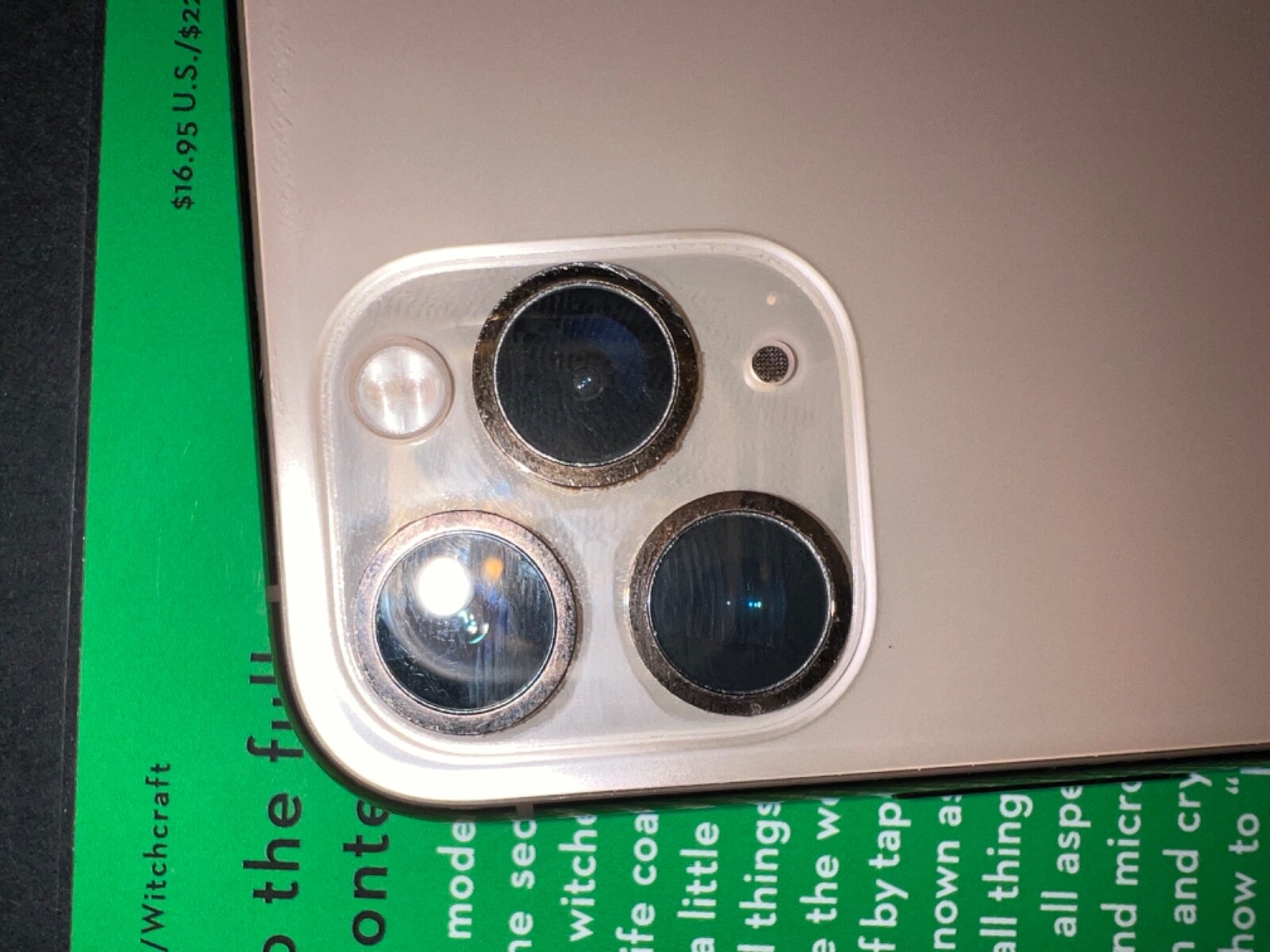 Apple iPhone 11 Pro Max – 64GB – Gold (Sprint) A2161 (CDMA + GSM)