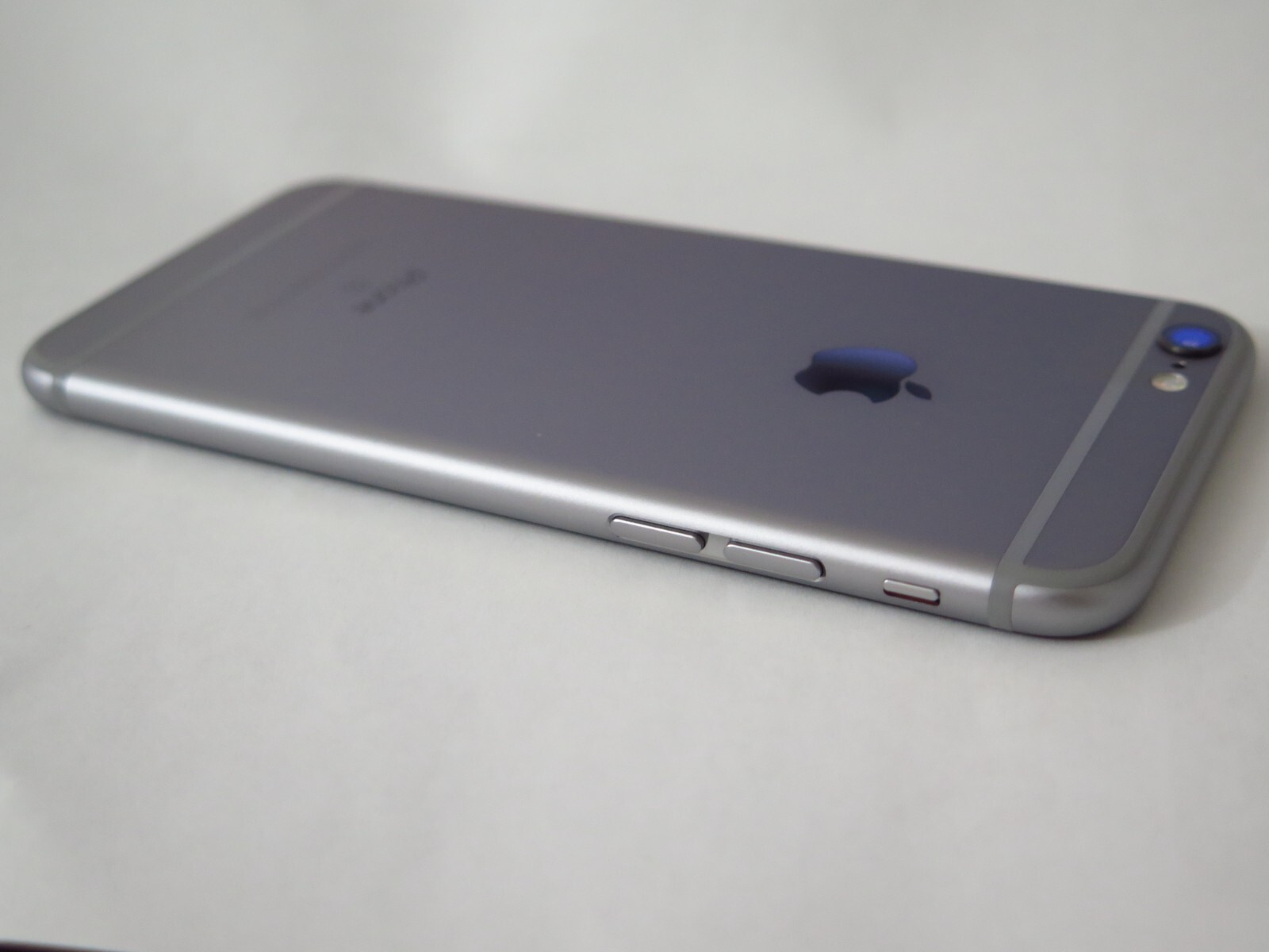 Apple iPhone 6S 32GB A1633 GSM Unlocked Smartphone Space Gray