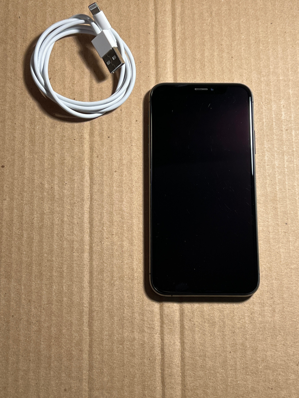 Apple iPhone XS – 64GB – Space gray (Unlocked) A1920 (CDMA + GSM) READ