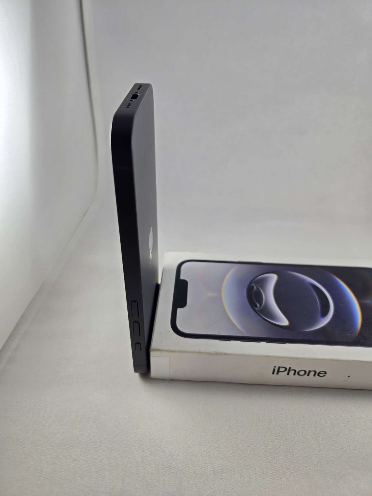 iPhone 16e 128gb Black Boost Mobile