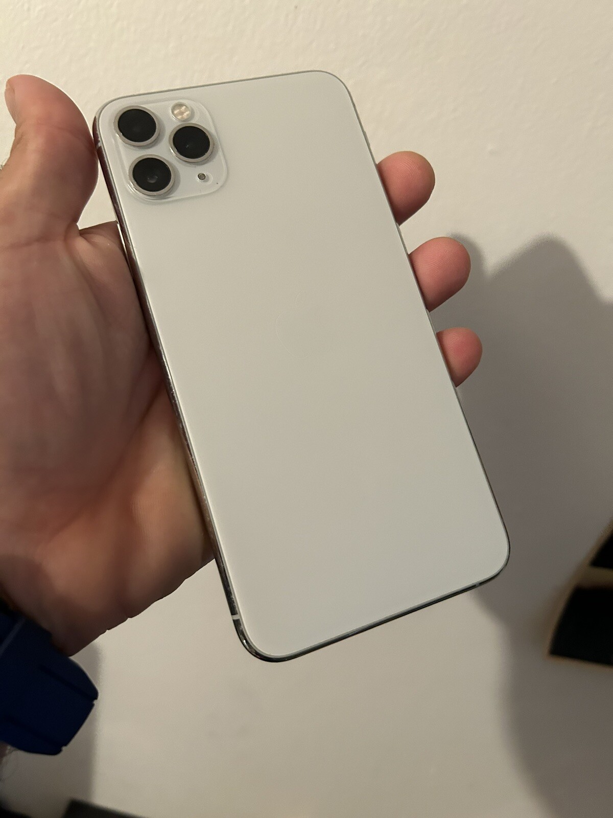 Apple iPhone 11 Pro Max – 256GB – White (AT&T)(Libertyy) A2161 (CDMA + GSM)