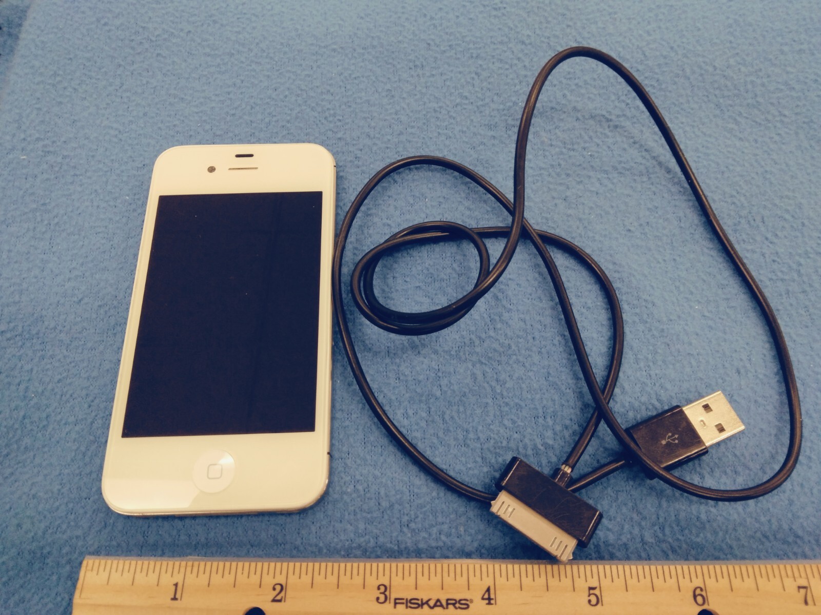 Apple iPhone 4S A1387 White- For Parts Only- Good Condition