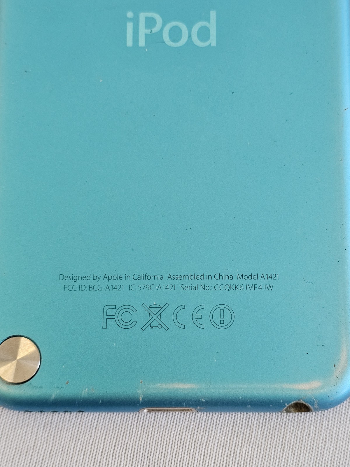 Apple iPod Touch Gen 5 Carrier – N/A Storage – 32GB Tested and Works