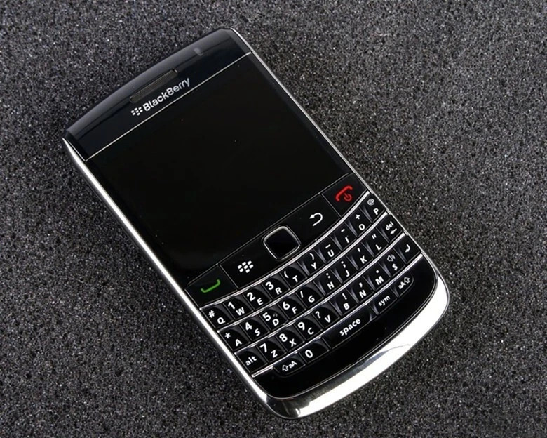 Blackberry Bold 9700 3G WIFI GPS Bluetooth Qwerty Keyboard SmartPhone