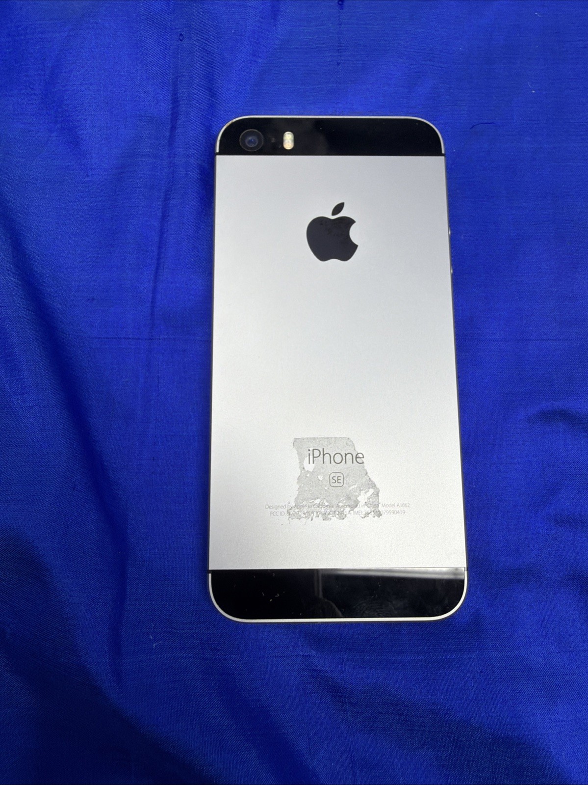 Apple iPhone SE 32GB A1662 Space Gray LTE Cellular AT&T MP7T2LL/A IOS 12.3.1