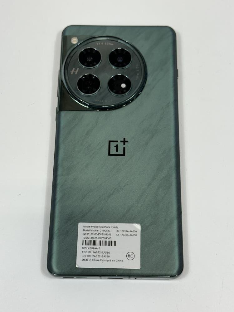 OnePlus 12 512GB (Unlocked) CPH2583 Flowy Emerald – Fair
