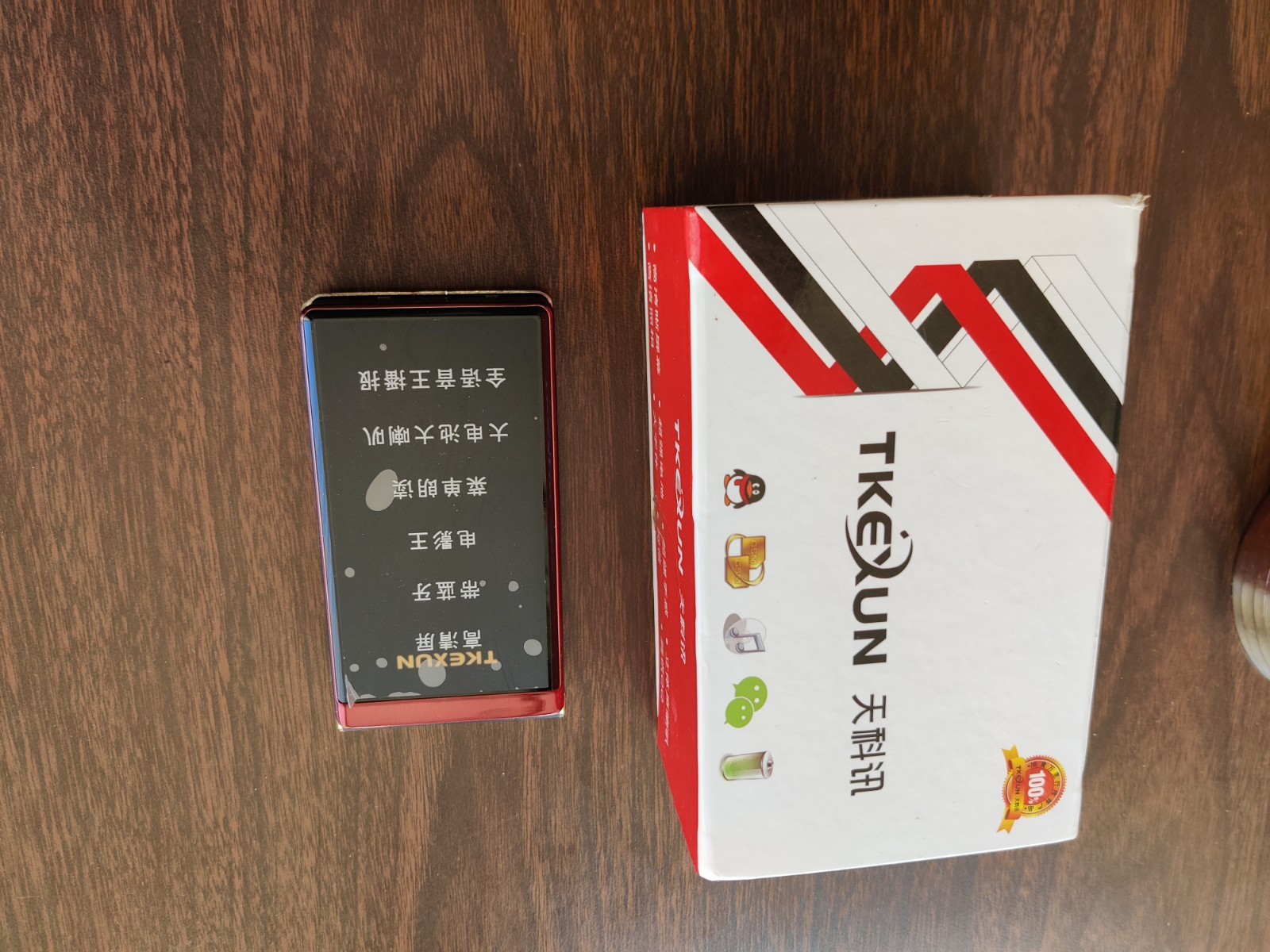 Tkexun M2 Flip Phone Unlocked 3G Network