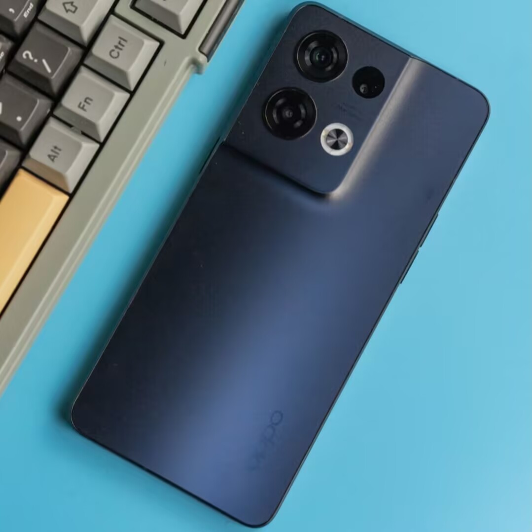 Oppo Reno8 Pro 5G 6.7″ 50MP Mediatek Dimensity 8100 Max Android 12 4500mAh