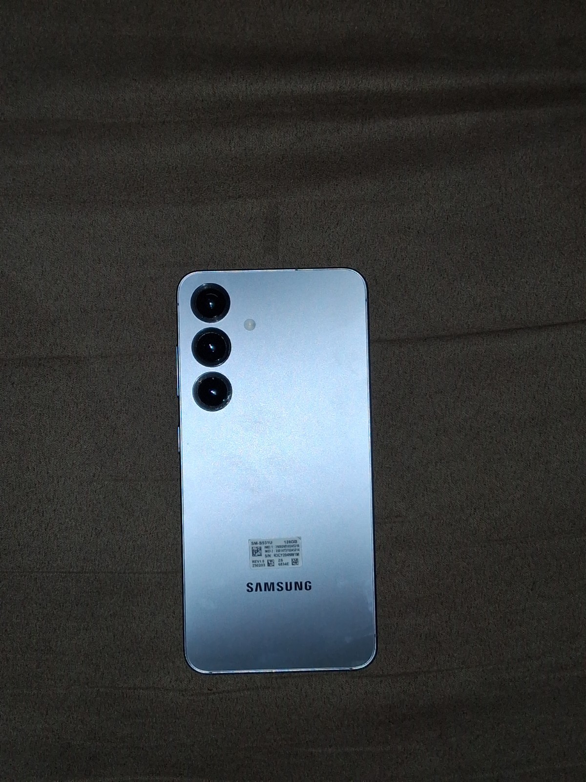Samsung Galaxy S25 – SM-S931U – 128GB – Titanium Silver (LOCKED – SPECTRUM)