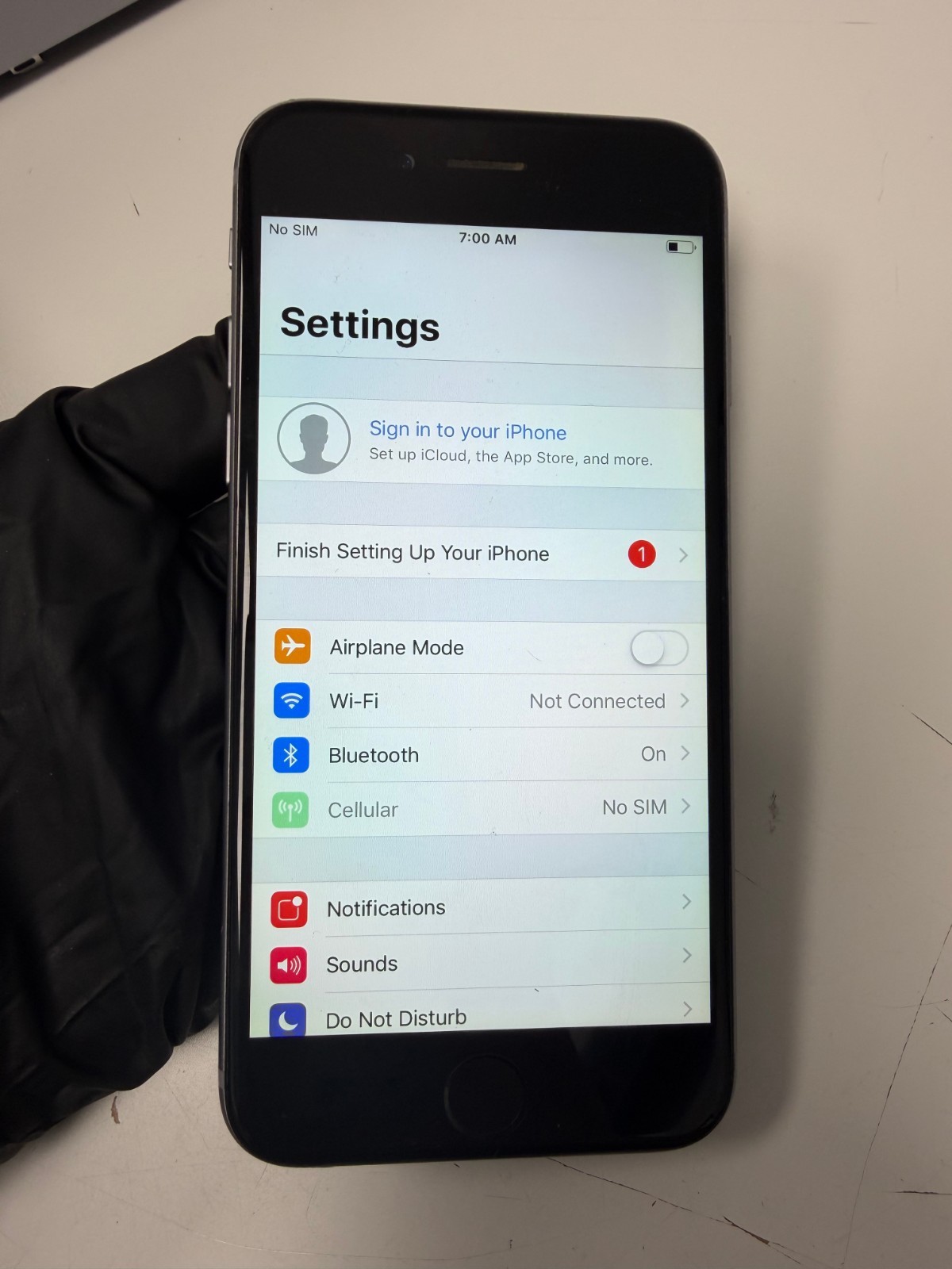 Apple iPhone 6 – 64GB – Space Gray – Black – (Unlocked) Smartphone