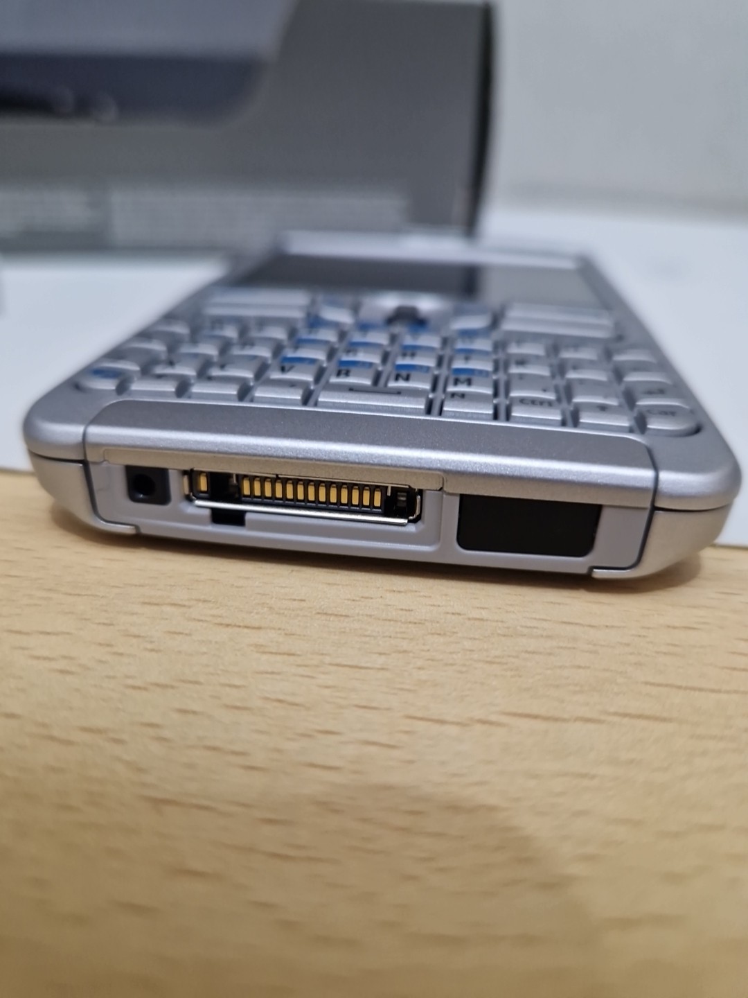 Nokia E61 64MB Silver QWERTY Keypad Unlocked 3G 2G GSM Boxed New
