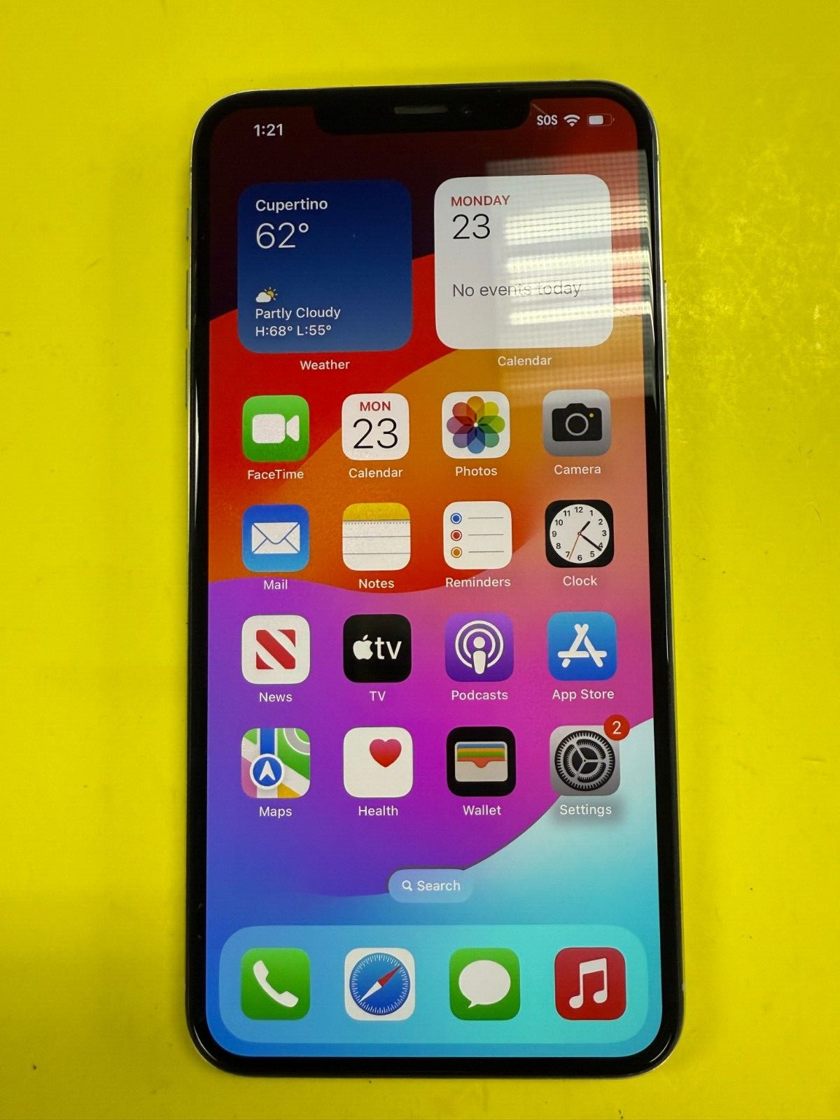 Apple iPhone XS Max – 256GB – Space Gray (Unlocked) Good Condition