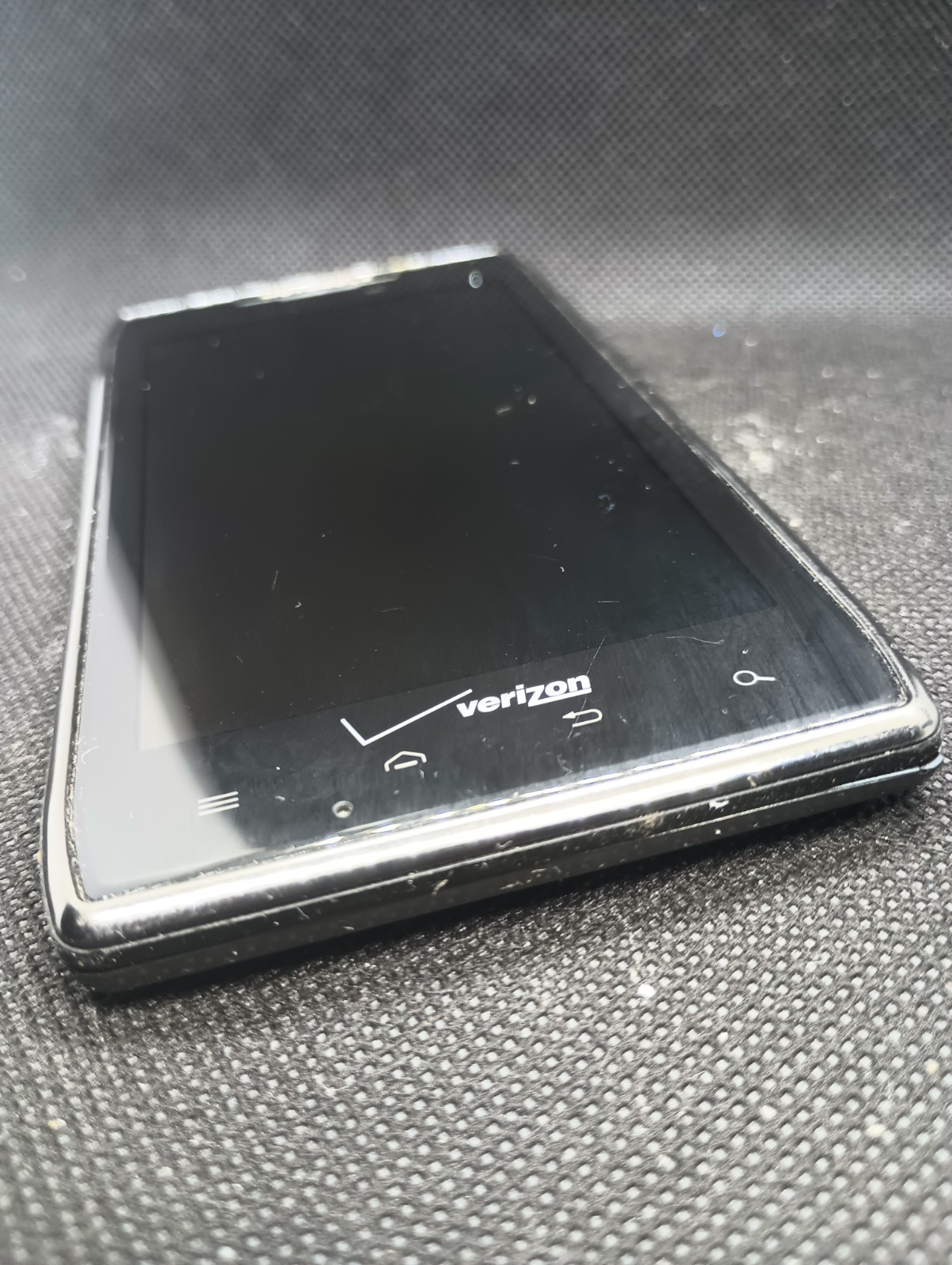 Motorola Droid RAZR Maxx XT912 – Carbon Fiber ( Verizon ) 4G Smartphone
