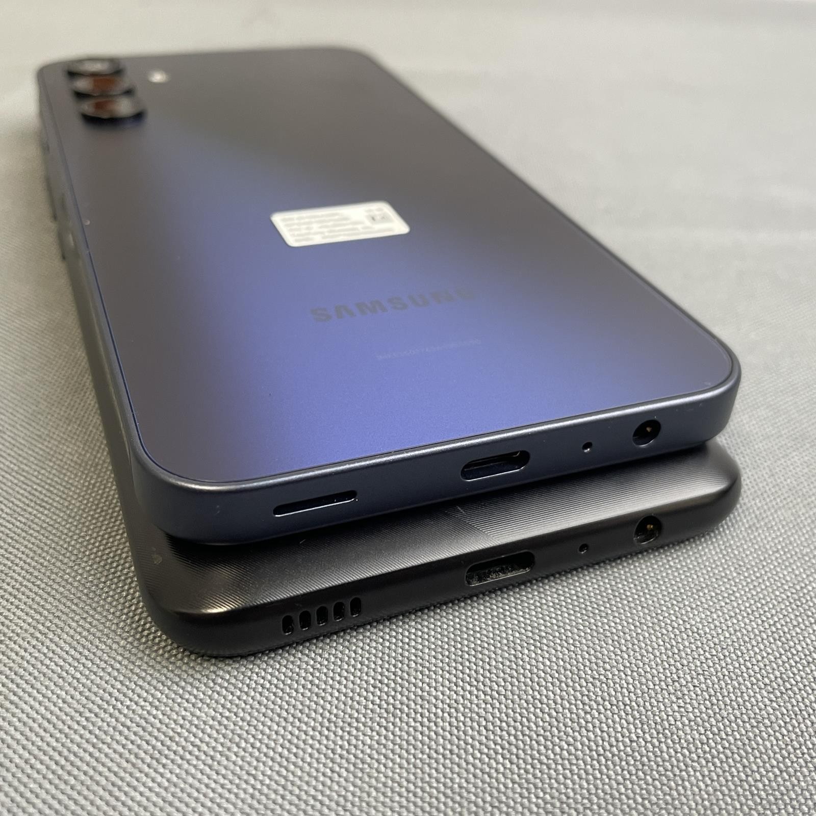 Lot of 2 | SAMSUNG Mixed Models Galaxy A15 5G / Galaxy A02s | (READ)