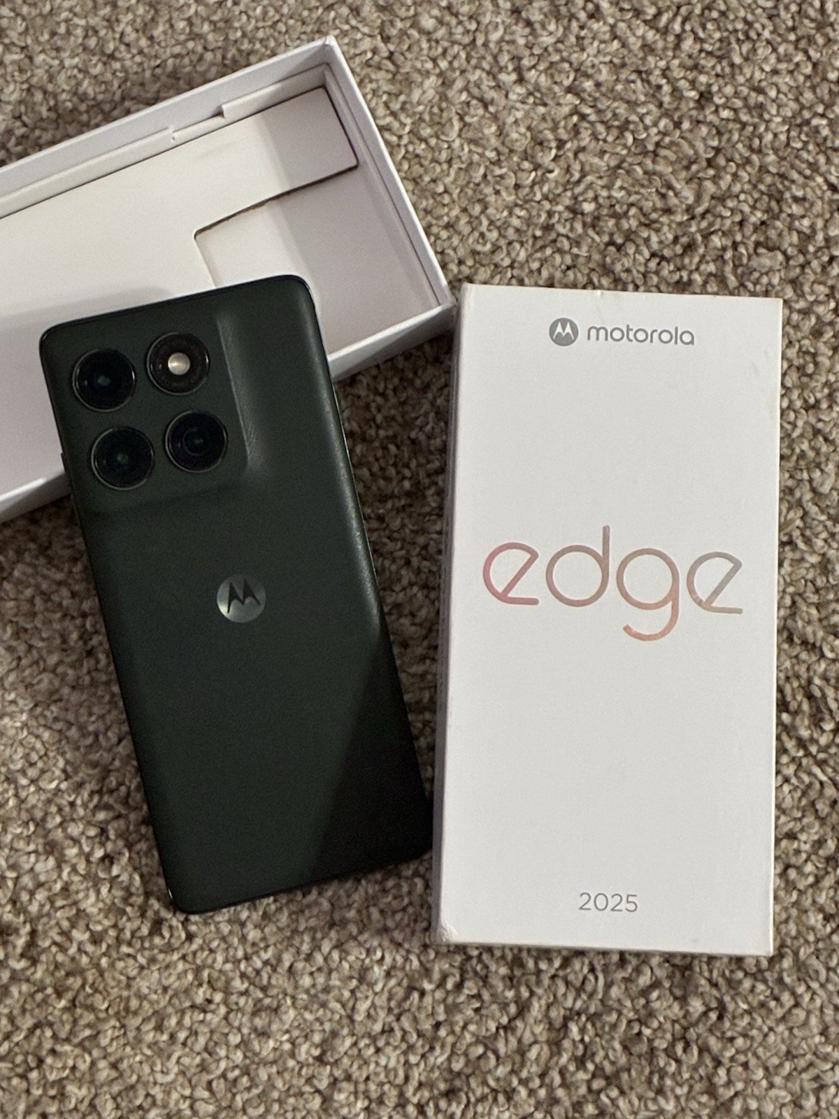 Motorola Edge (2025) 128GB Green (Metro/T-Mobile) Open Box w/ Box