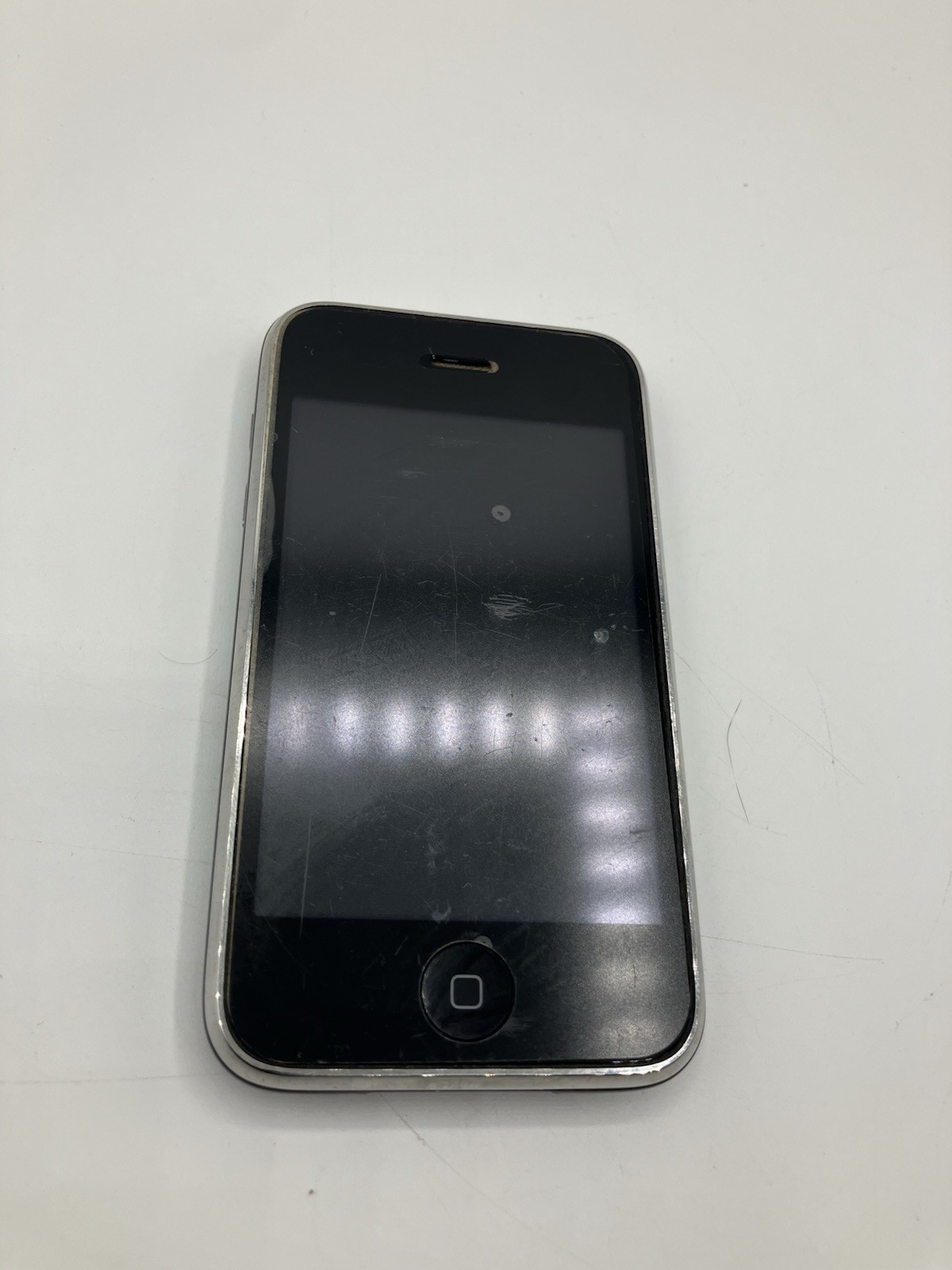 Apple iPhone 3GS – 8GB – Black A1303 (GSM) IOS6