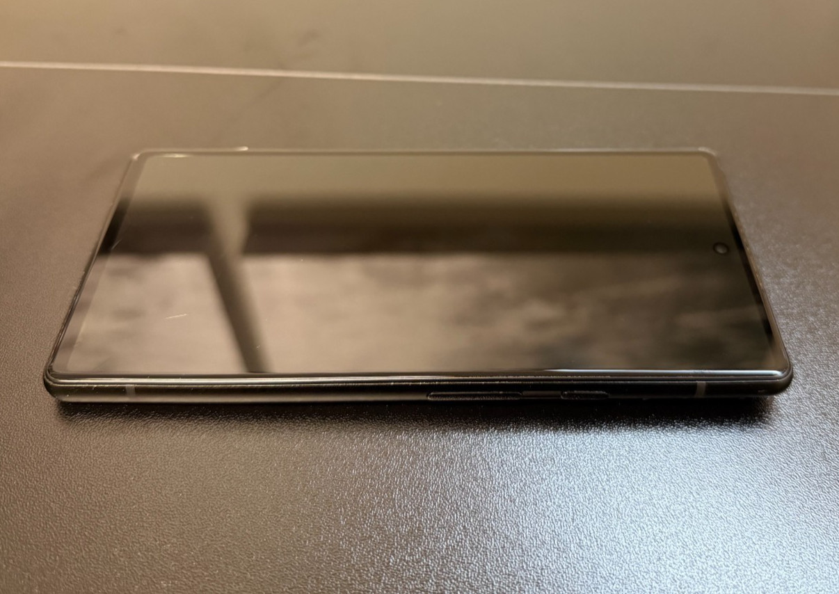 Google Pixel 6a – 128GB – Charcoal (Untested | For Parts) Broken LCD