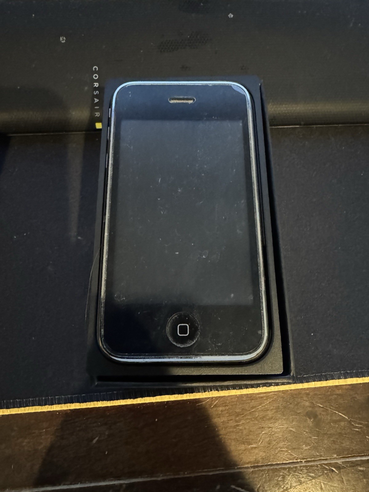 Collectable iPhone 3Gs 8GB AT&T Black MC640LL/A in Original box w/ accessories