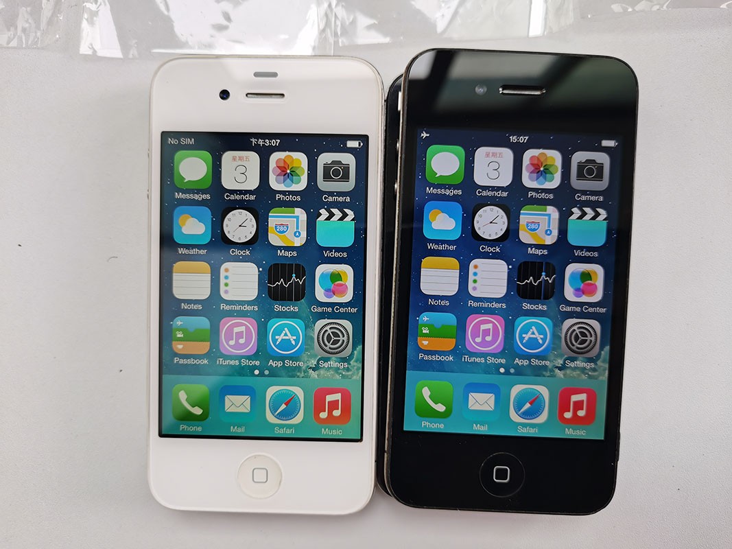 Apple iPhone 4 4s Unlocked White/Black 8 / 16 / 32 GB Tested Fully working