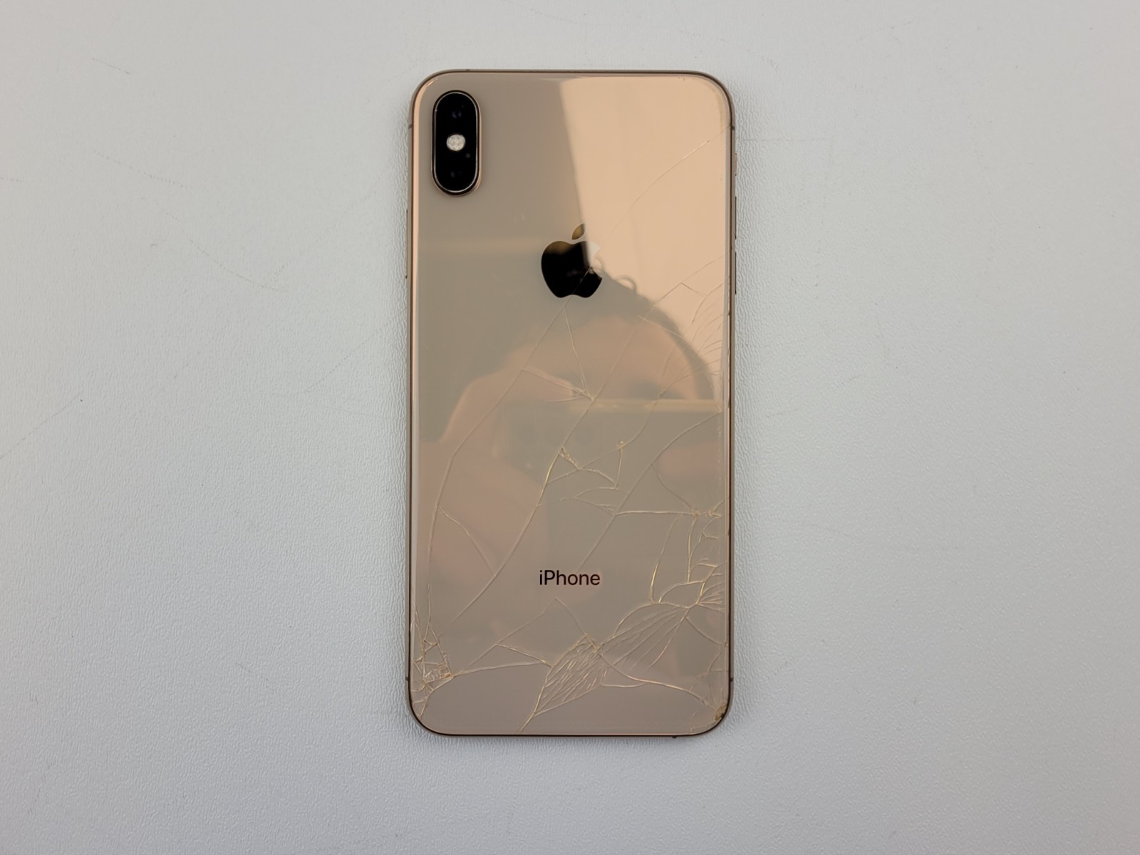 Apple iPhone XS Max (A1921) 64GB (Xfinity) – *DAMAGED* – Clean IMEI – H8019