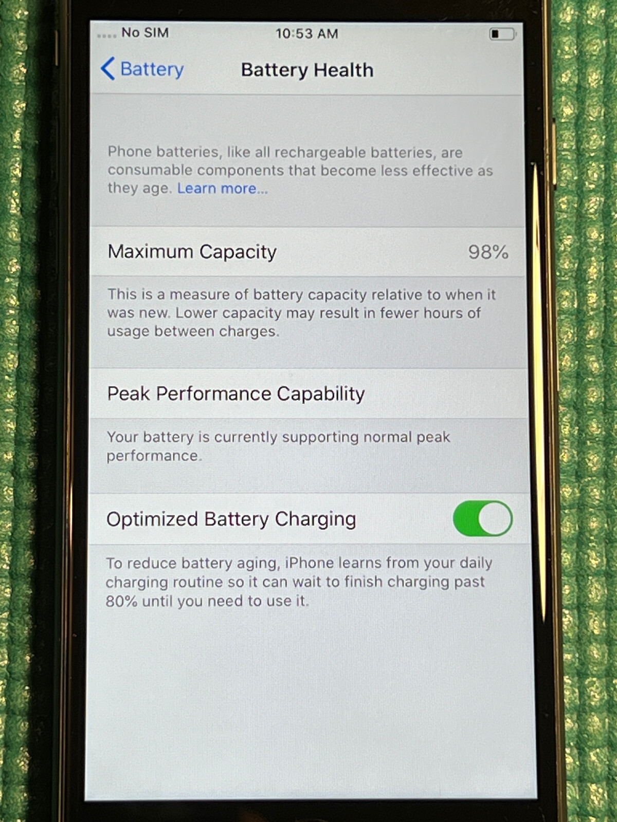 Apple iPhone 8 – 256GB – Space Gray (Unlocked) A1863 (CDMA + GSM)