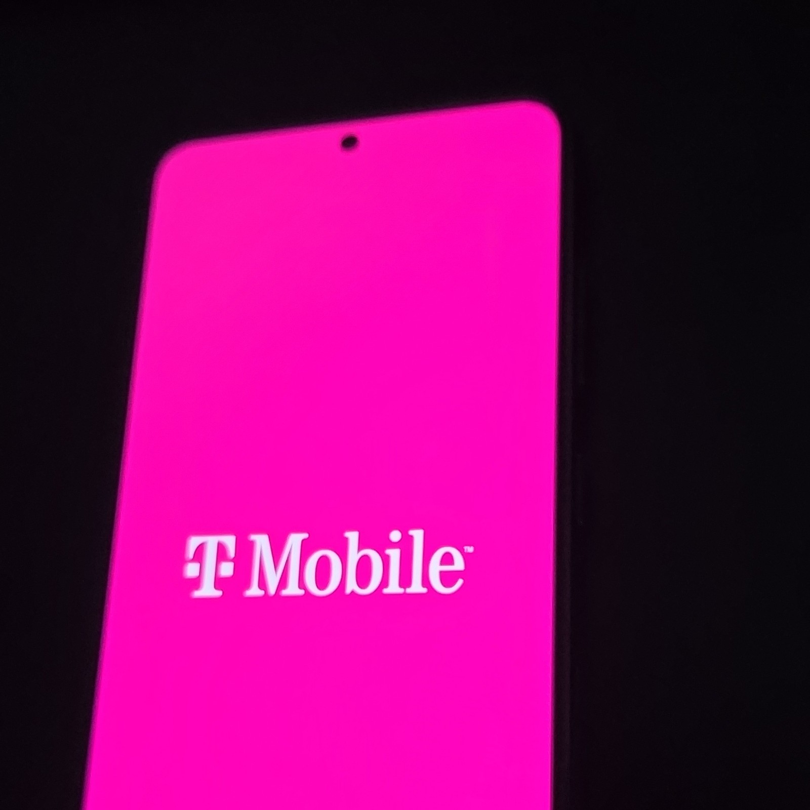 Samsung Black Smartphone Triple Rear Camera T-Mobile Bar Style