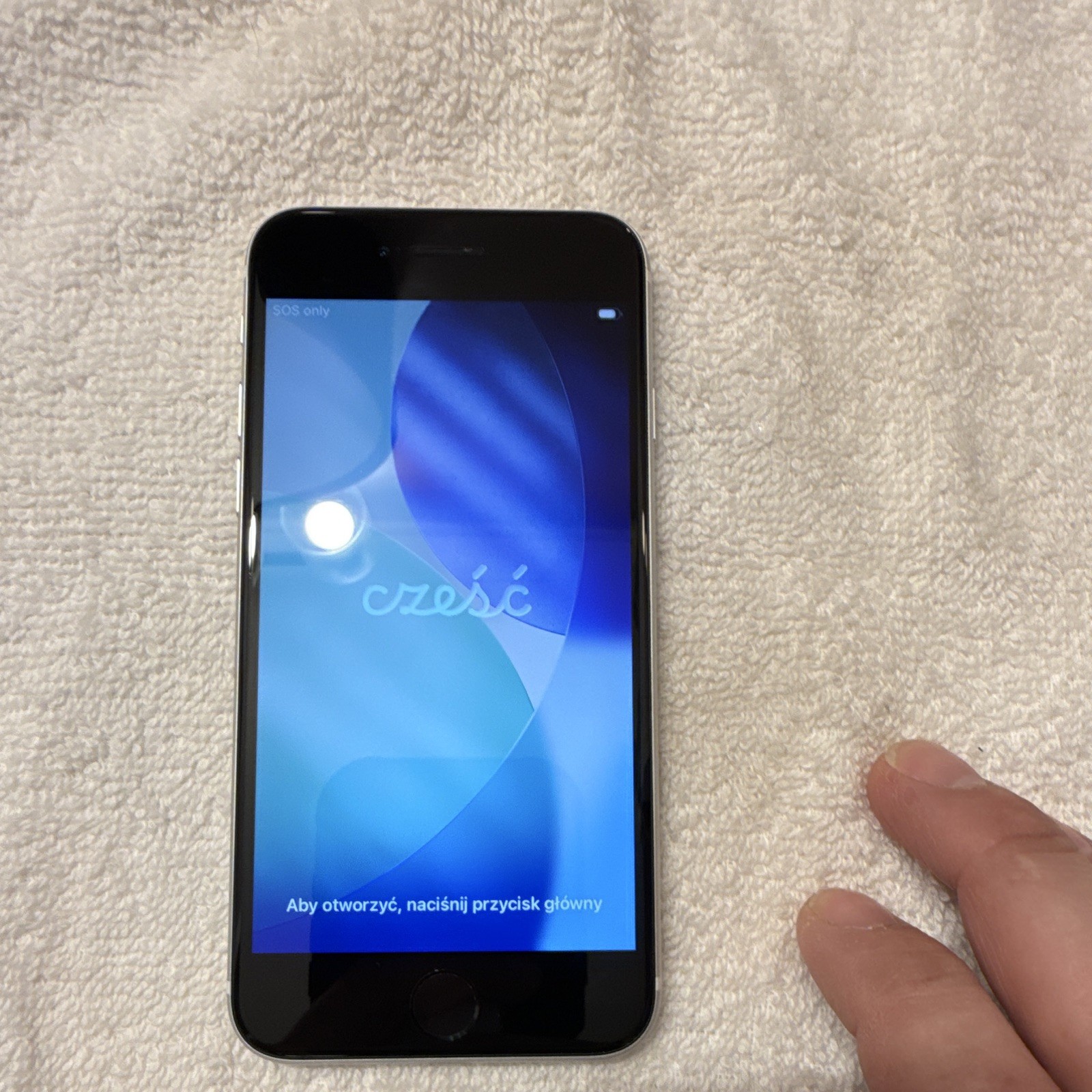 Apple iPhone SE (2nd Gen) 4.7in White Bar Smartphone 12MP iOS