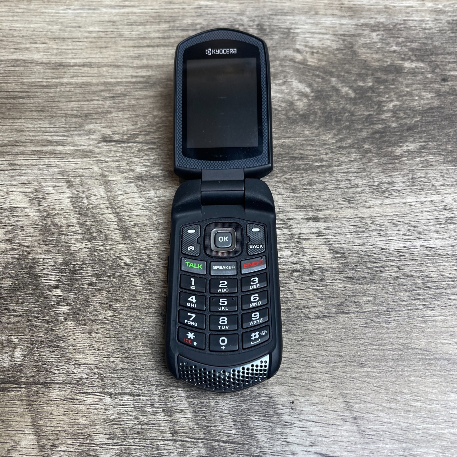 Kyocera Duraxtp E4281 2.6″ TFT LCD Bluetooth (Sprint) Cellular Flip Cell Phone