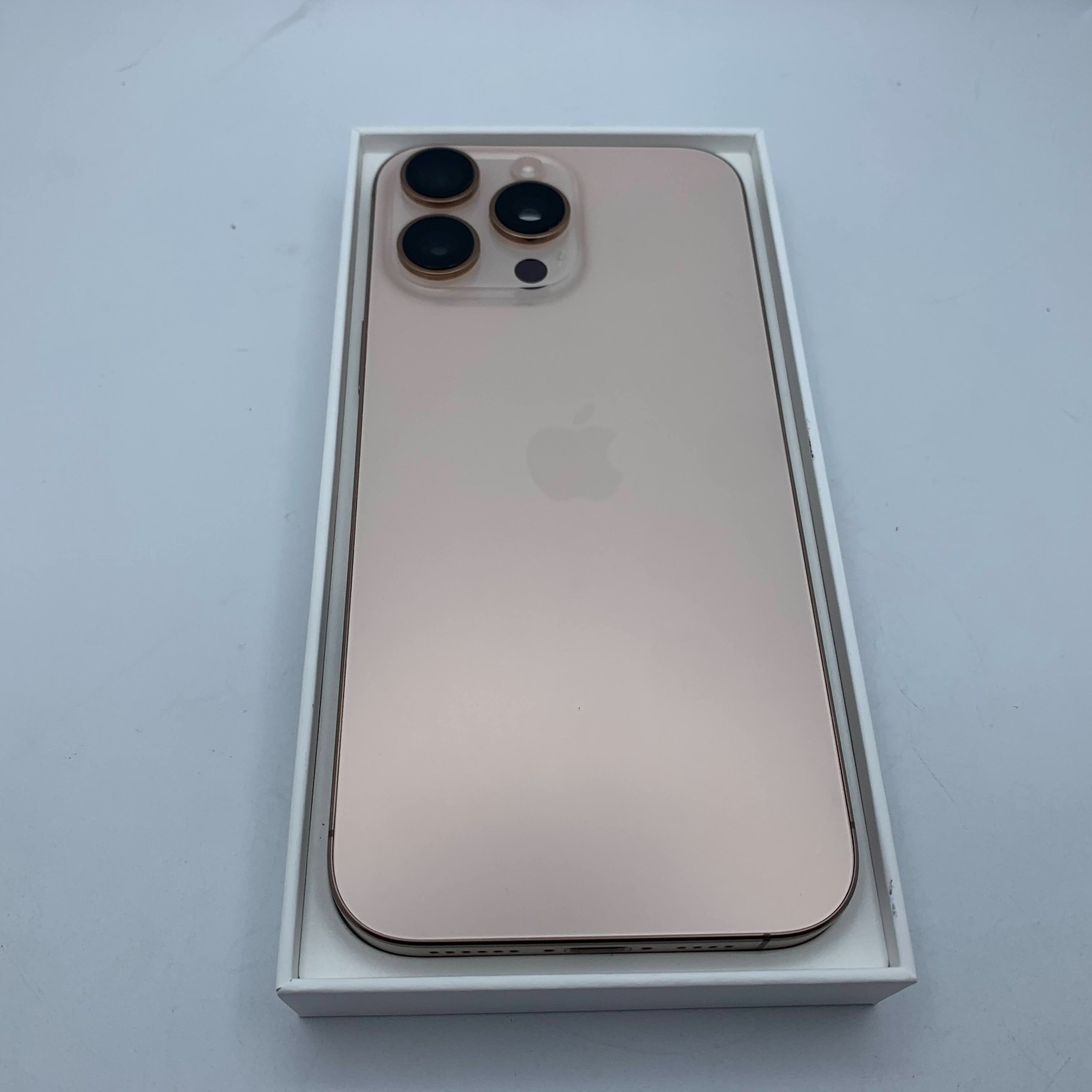 Apple iPhone 16 Pro Max – 256GB – Desert Titanium (Unlocked) – Open Box