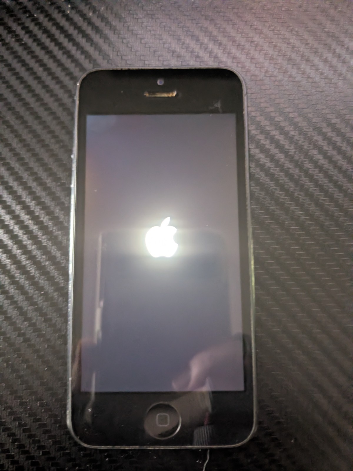 GREAT Condition Apple iPhone 5 Black Model A1429 – As Is, Locked