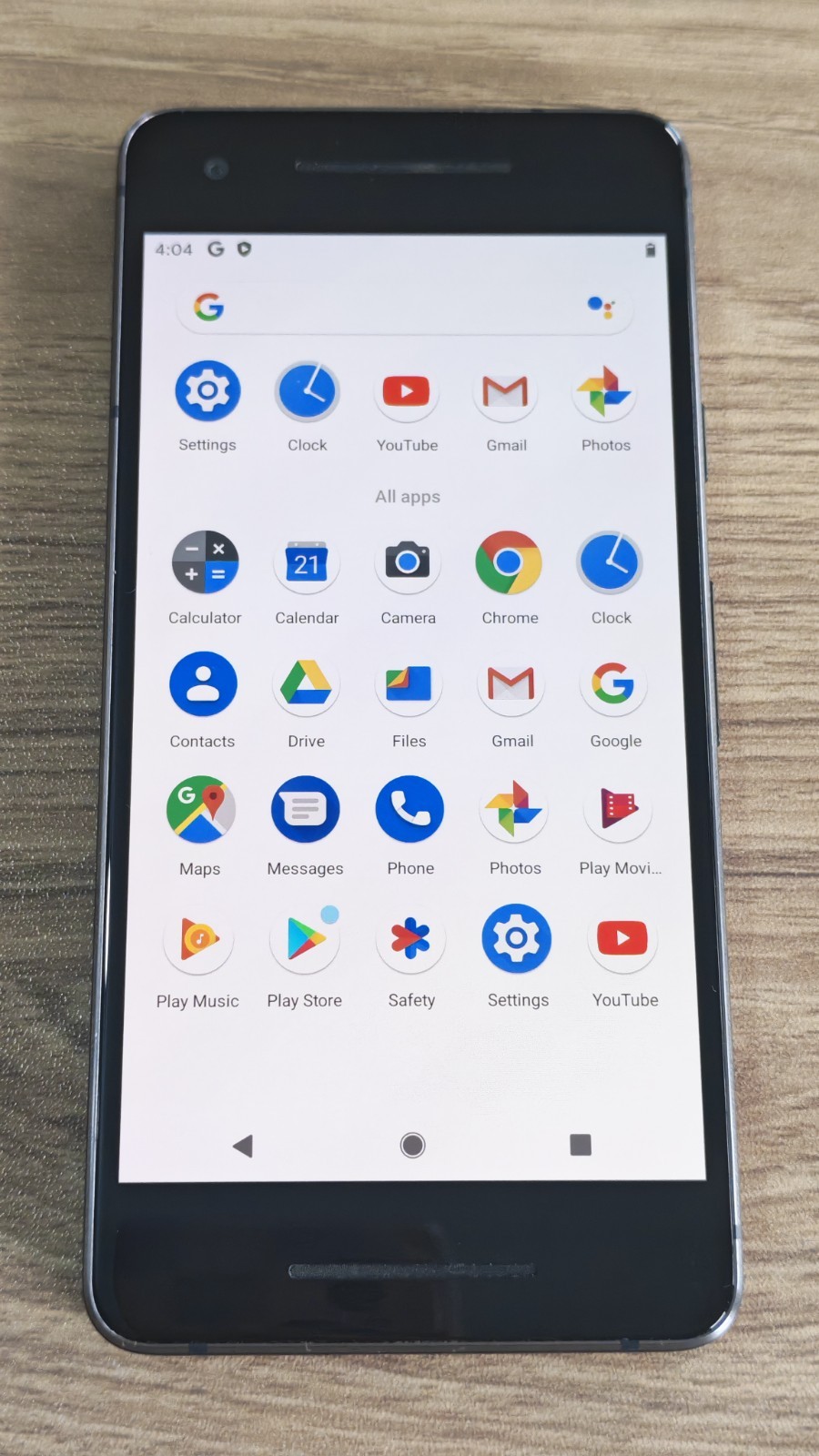 Original Google Pixel 2 Unlocked 64/128 GB Random Color Reboxed With Accessories