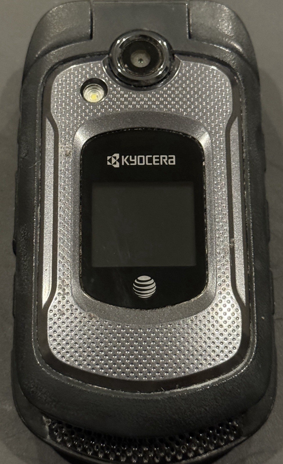 Kyocera DuraXE 8GB E4710 AT&T Flip Phone Ve