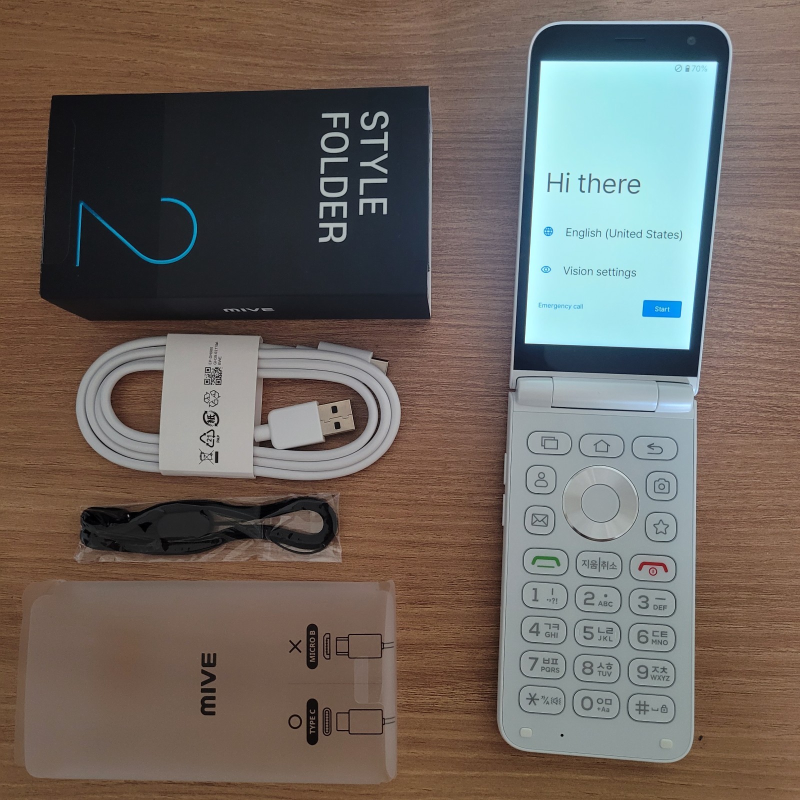 ALT MIVE AT-M140 Style Folder 2 cell phone 32GB LTE/3G – White Unlocked NEW