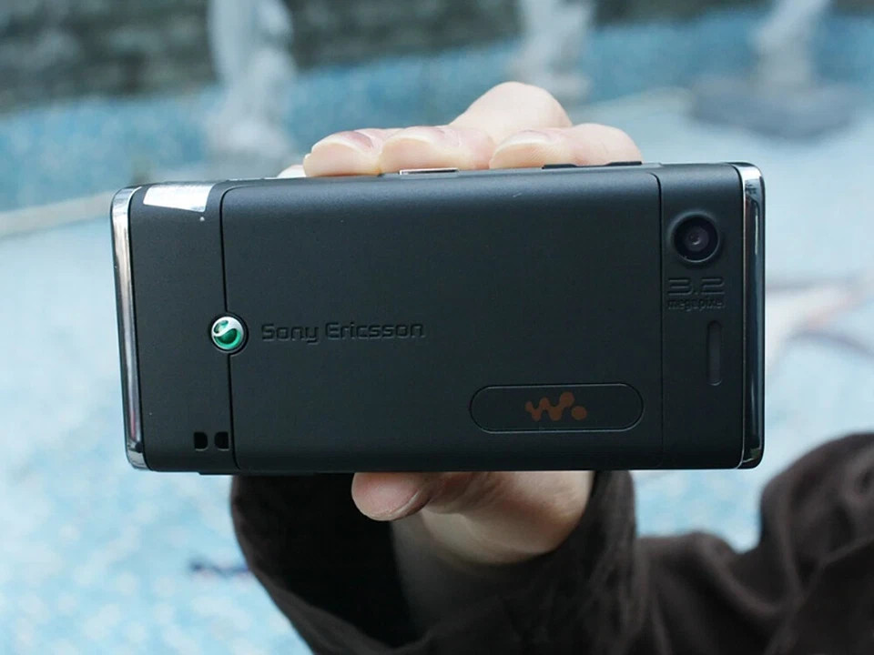 Sony Ericsson W595 FM Radio Bluetooth 3.15MP 3G Original Phone 1 year warranty