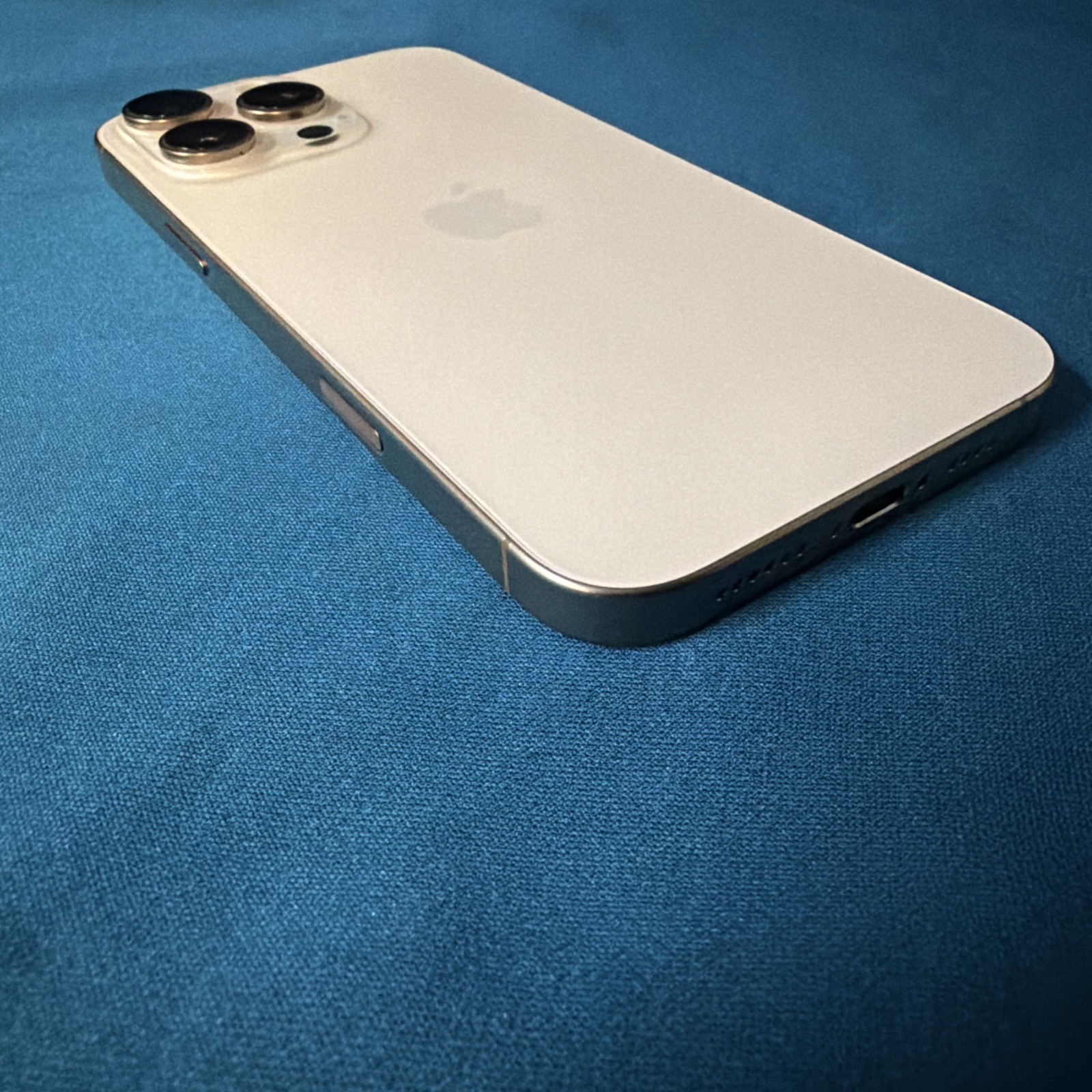 MYW53LL/A Apple iPhone 16 Pro Max 256GB (AT&T) Desert Titanium 97% BH *AS-IS*