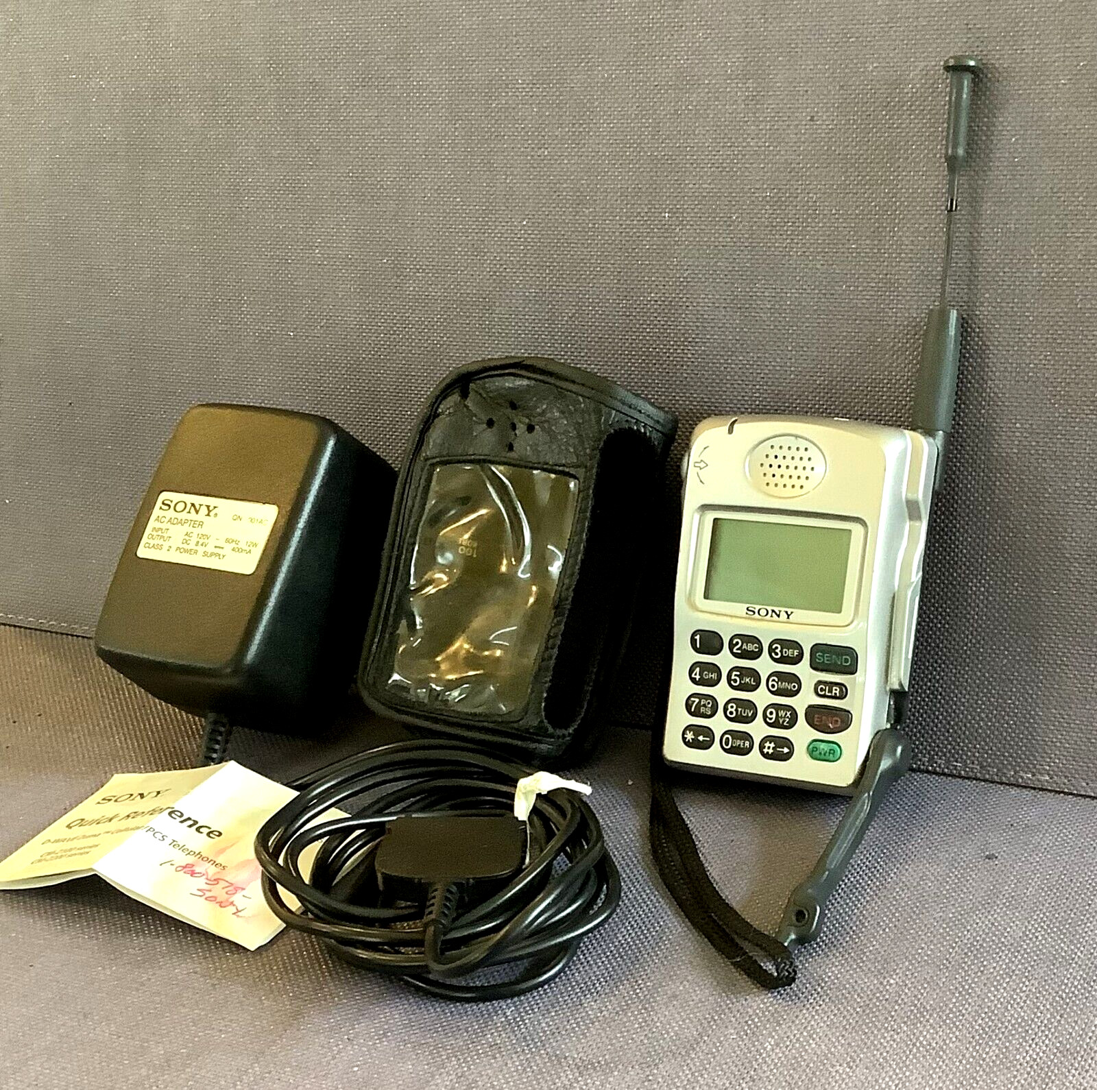 COLLECTIBLE Sony CM-Z200 D-Wave Zuma 1997 Cell Phone CDMA 800 BUNDLE – WORKING