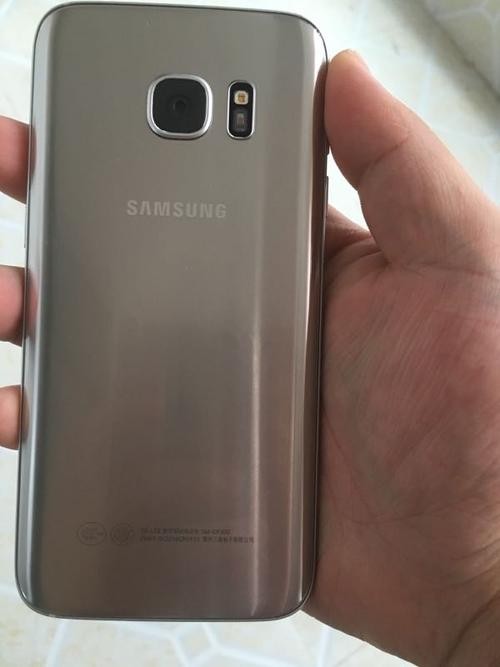 Original Samsung Galaxy S7 SM-G930U GSM unlocked -Silver-Smsrtphone VERY GOOD US